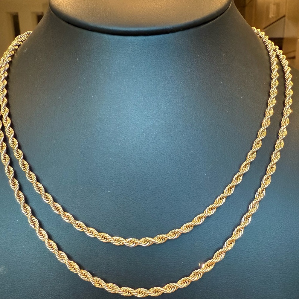 Vintage Long Length Gold Tone Rope Chain Necklace 36” Length